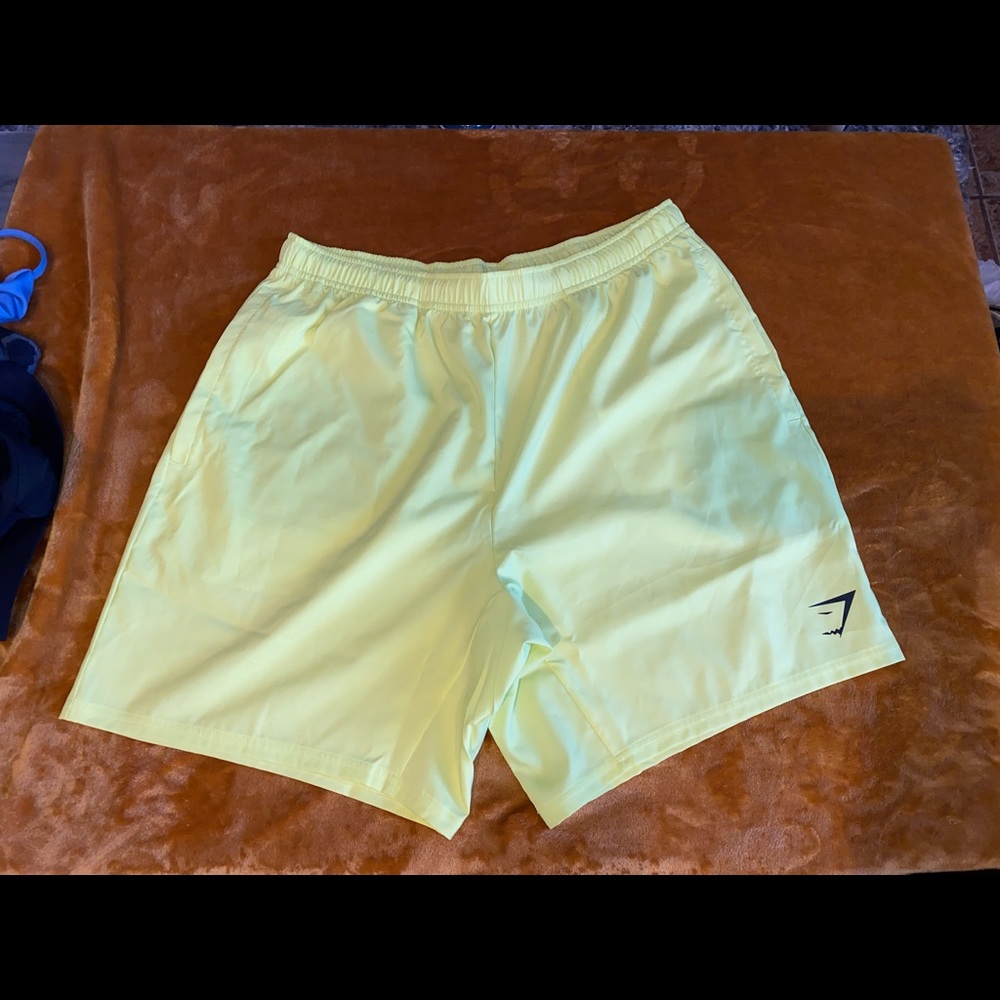 Gym Shark Shorts 7” Large